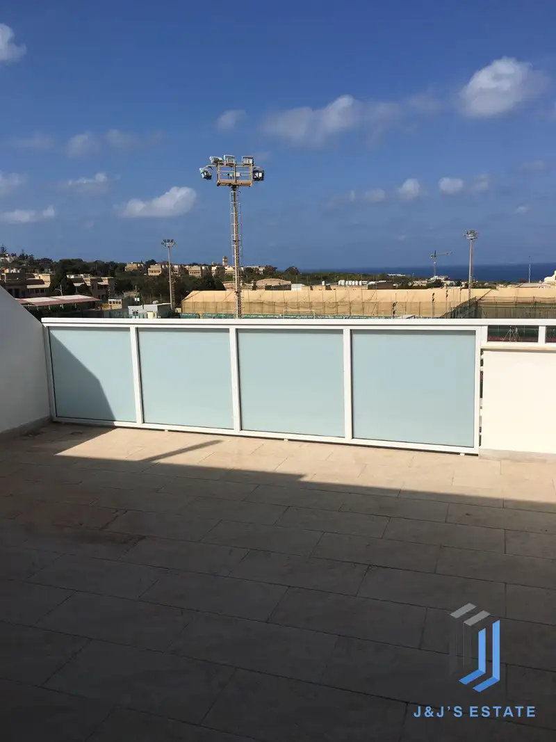 3-Bedroom Penthouse for Rent in Swieqi