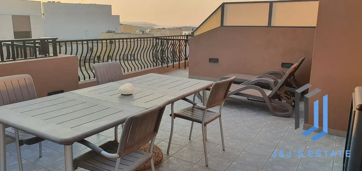 2-Bedroom Penthouse for Rent in St. Pauls Bay Seafront